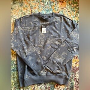 NWT Original Use Bandana Crewneck